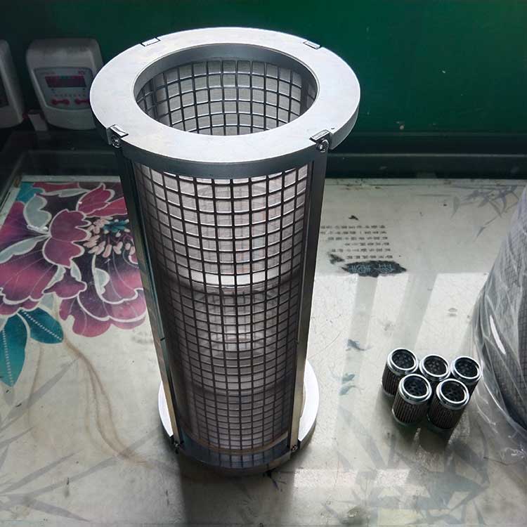 華豫供應(yīng)不銹鋼網(wǎng)濾芯188×410 機加工端蓋 鍍鋅處理